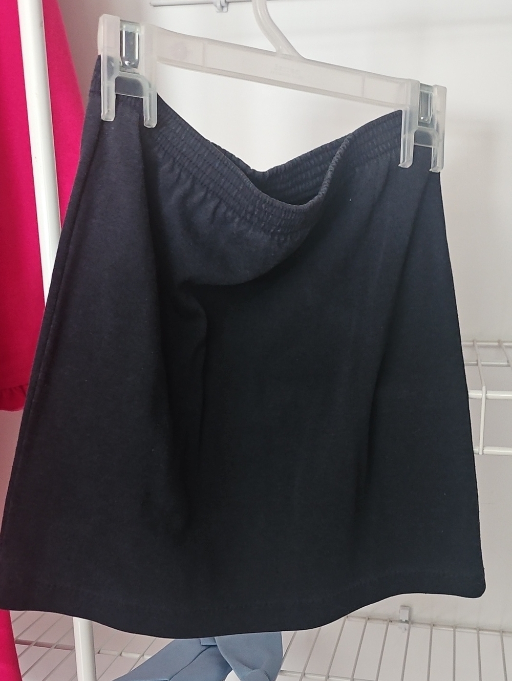 Classic Black Elastic-Waist Skirt - Women